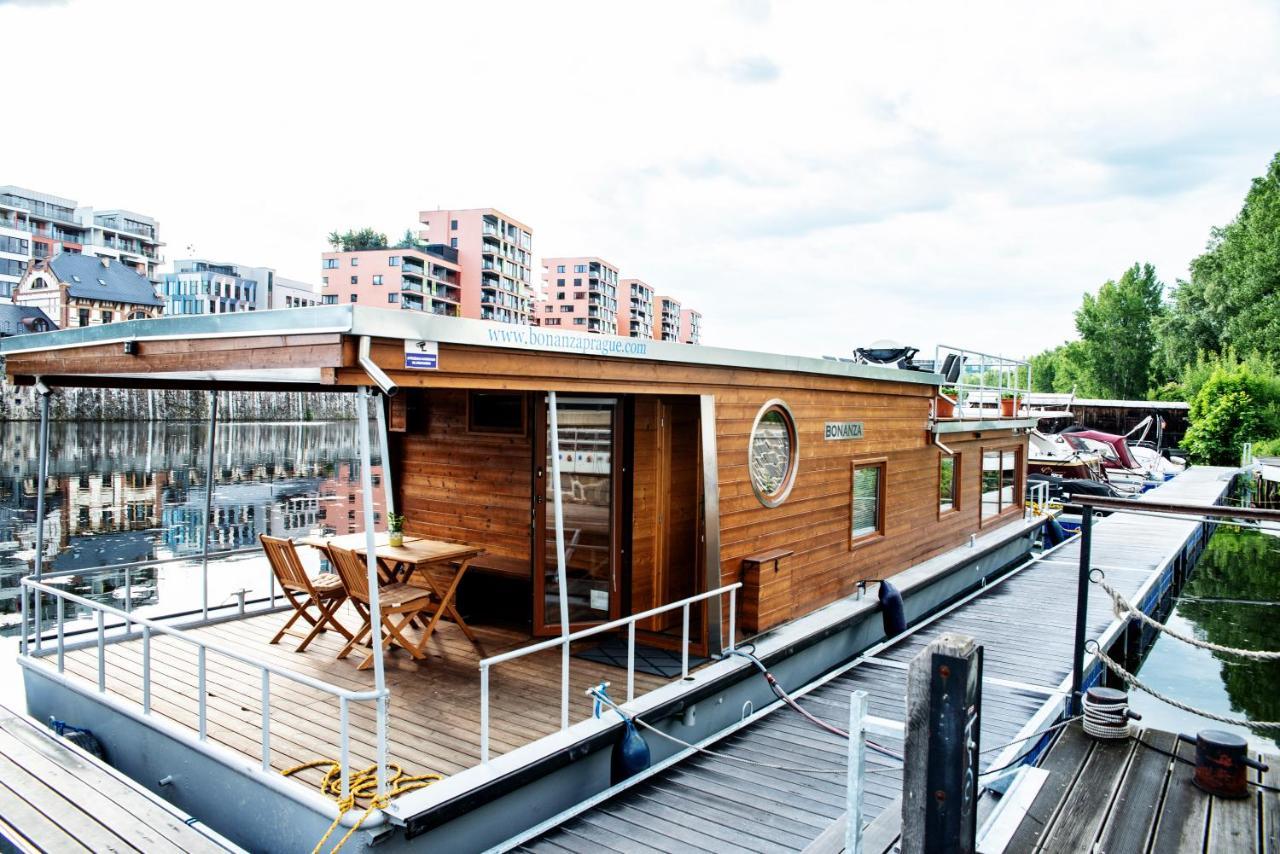 Hotel Houseboat Bonanza Prag Exterior foto